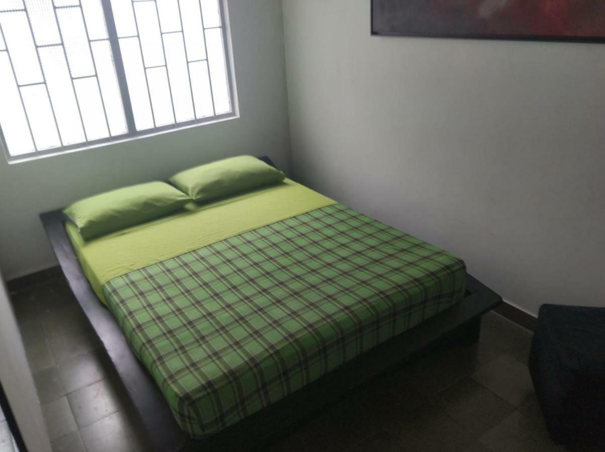 Casa Blanca Hostel Medellín Esterno foto