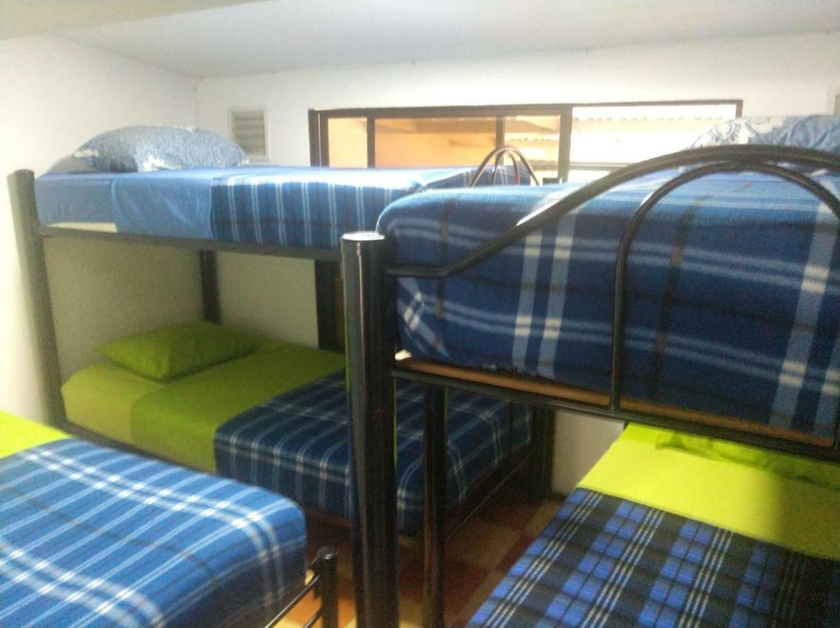 Casa Blanca Hostel Medellín Esterno foto