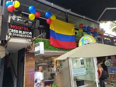 Casa Blanca Hostel Medellín Esterno foto